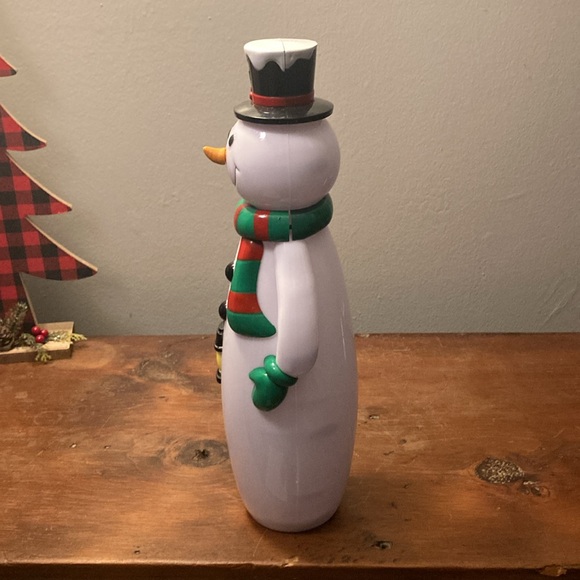 NWT- 14” LED Light Up Adorable Snowman Decoration 🔋 Operated - Picture 8 of 17